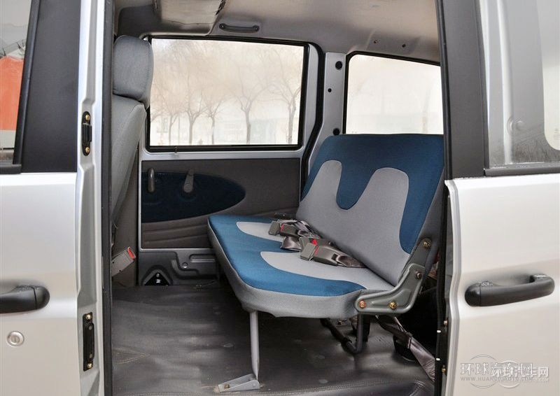 2010款 1.0L豪華型D10A