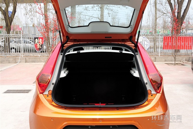 2014款 1.5L 自動精英版