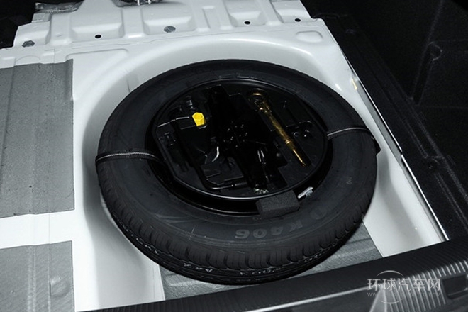 2013款 1.8L 手動(dòng)勁享版