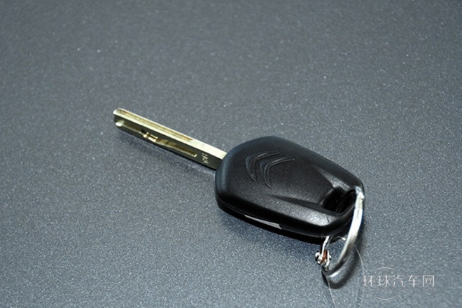 2013款 1.8L 手動勁享版