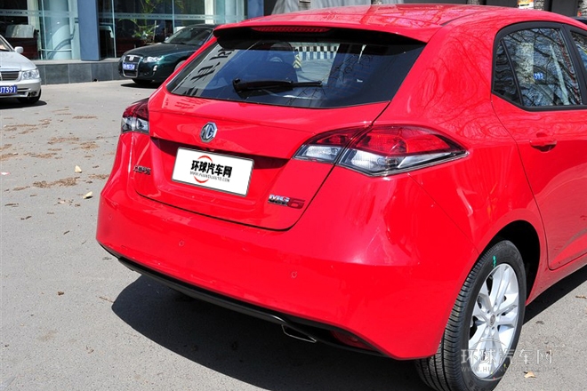 2012款 1.5L 手動豪華版