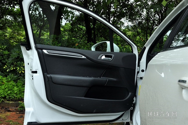 2013款 1.6THP 自動勁智版