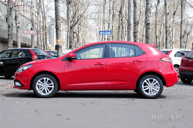 2012款 1.5L 手動(dòng)豪華版
