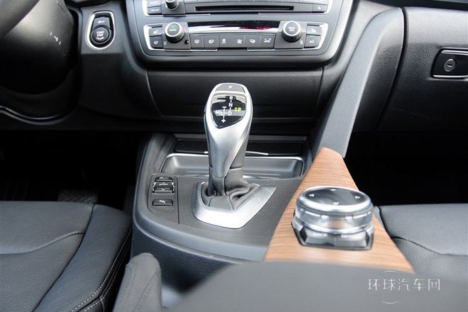 2014款 328Li 風(fēng)尚設(shè)計(jì)套裝