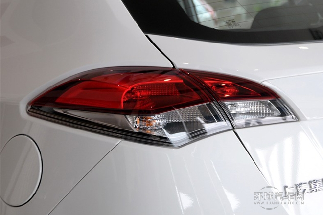 2012款 1.5L 自動(dòng)精英版