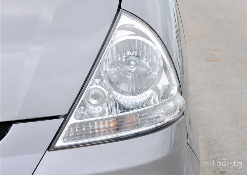 2011款 1.5L尊享型 國IV