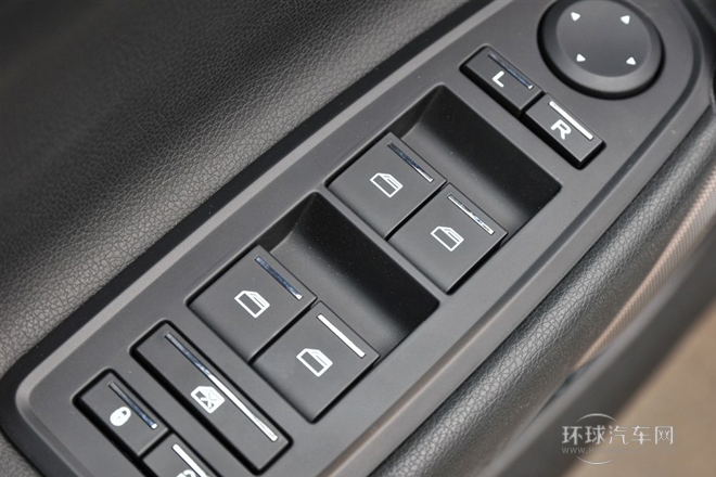 2014款 1.5T 手動(dòng)豪華型