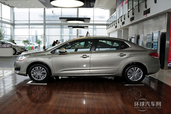 2014款 1.8L 手動(dòng)智驅(qū)版勁享型