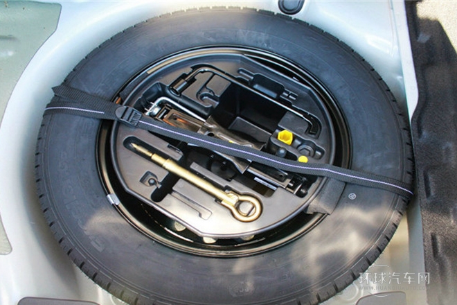 2013款 2.0L 手動舒適型