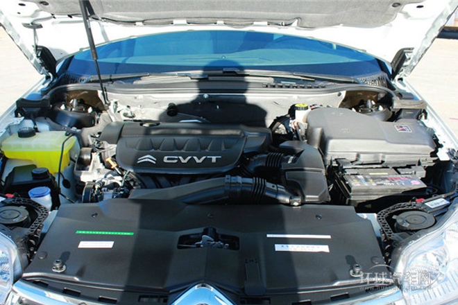 2013款 2.0L 手動舒適型