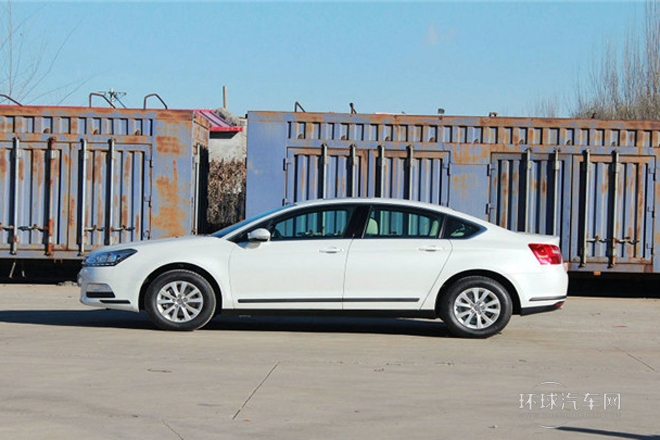 2013款 2.0L 手動舒適型