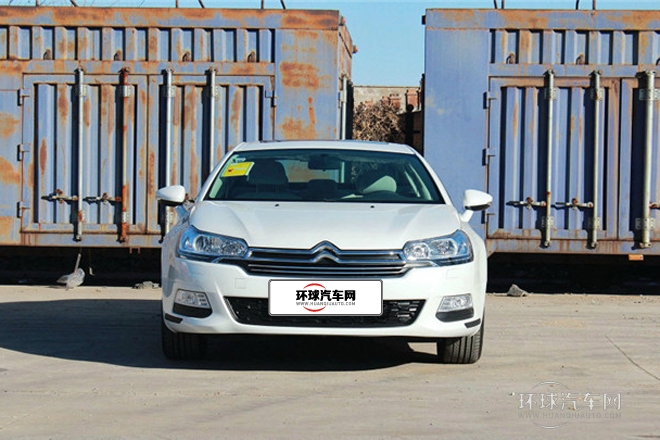 2013款 2.0L 手動舒適型