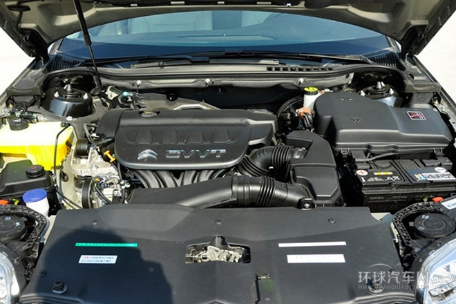 2013款 2.0L 自動尊享型