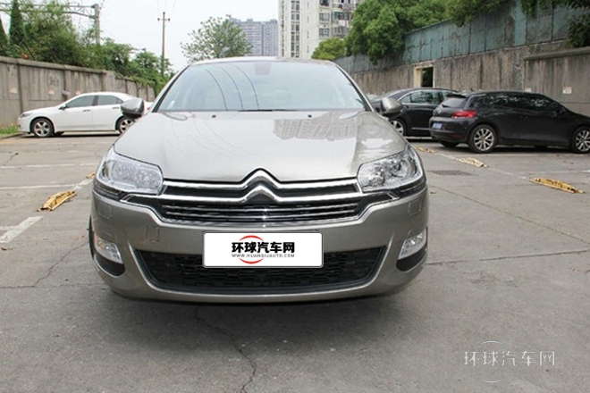 2013款 2.0L 自動尊享型