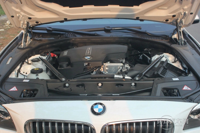 2014款 525Li 風(fēng)尚設(shè)計(jì)套裝