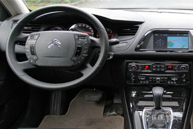 2013款 2.3L 自動(dòng)尊貴型