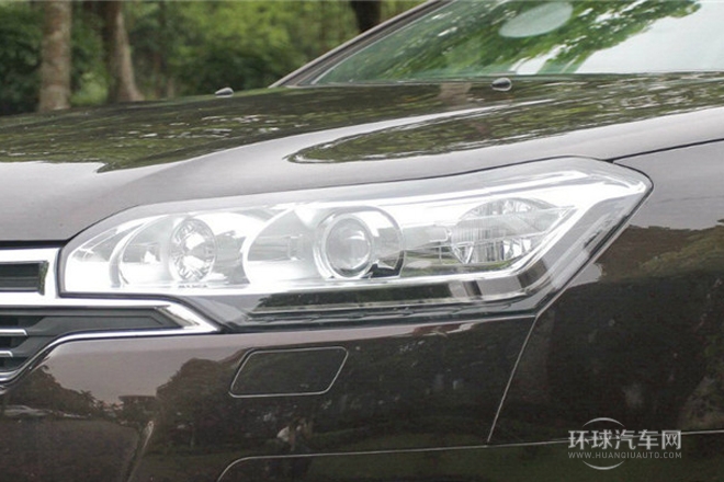 2013款 2.3L 自動尊貴型