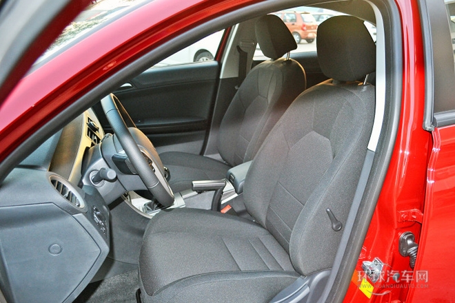 2013款 三廂 1.8L 手動超值版