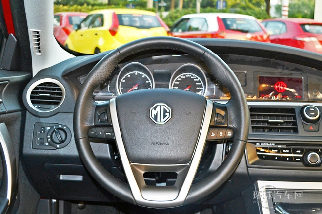 2013款 三廂 1.8L 手動(dòng)超值版