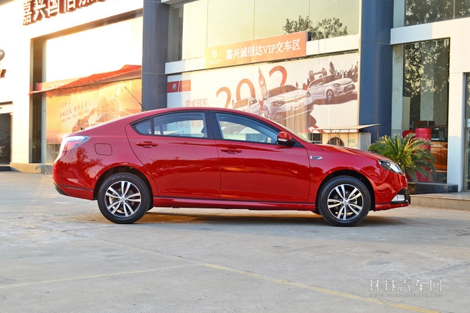 2013款 三廂 1.8L 手動超值版