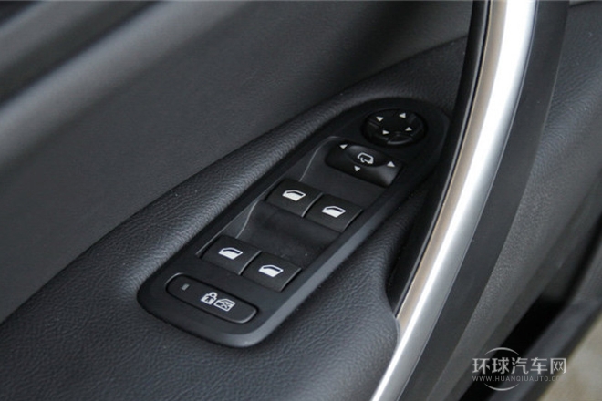 2013款 2.3L 自動(dòng)豪華型