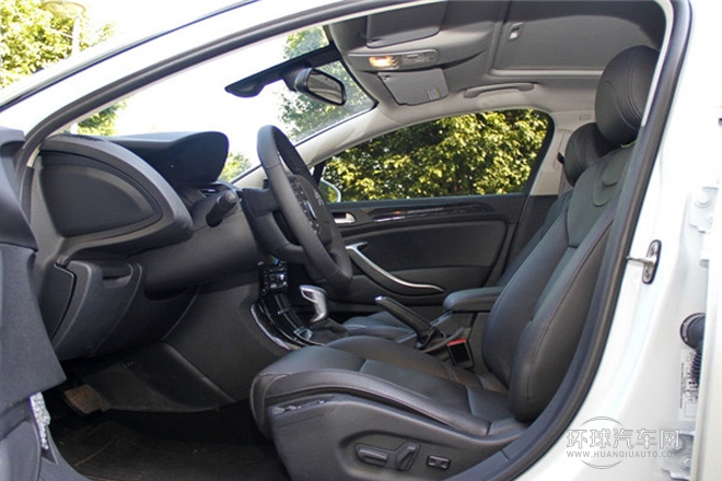 2013款 2.3L 自動豪華型