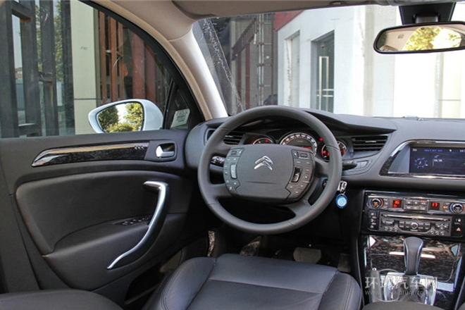 2013款 2.3L 自動豪華型