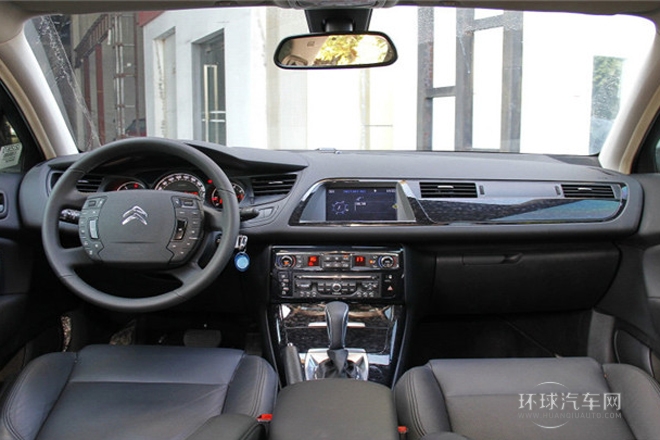 2013款 2.3L 自動豪華型