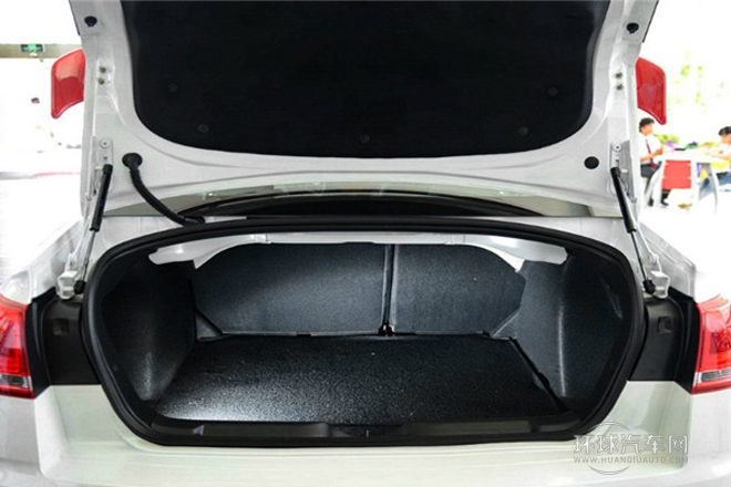 2014款 VTS版 2.0L 自動品悅型