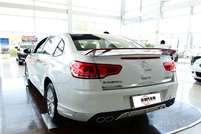 2014款 VTS版 2.0L 自動(dòng)品悅型