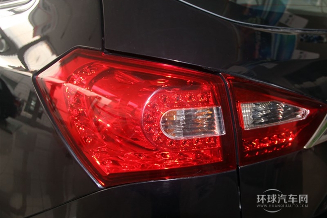 2014款 2.0T 手動精英型