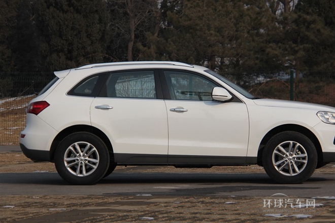 2014款 2.0T 手動尊貴型