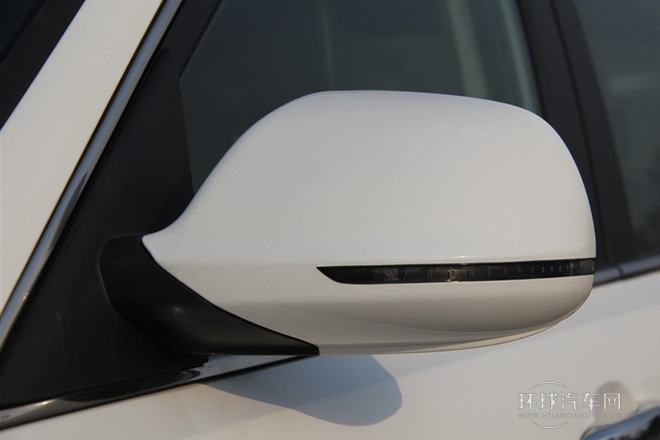 2014款 2.0T 手動尊貴型