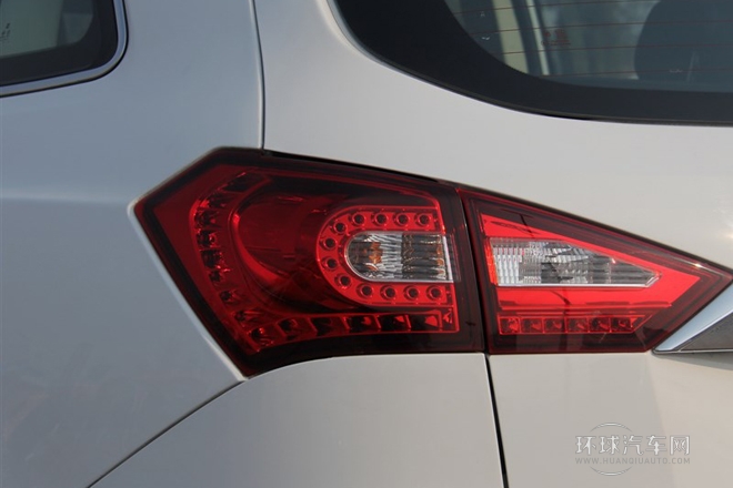 2014款 2.0T 手動尊貴型