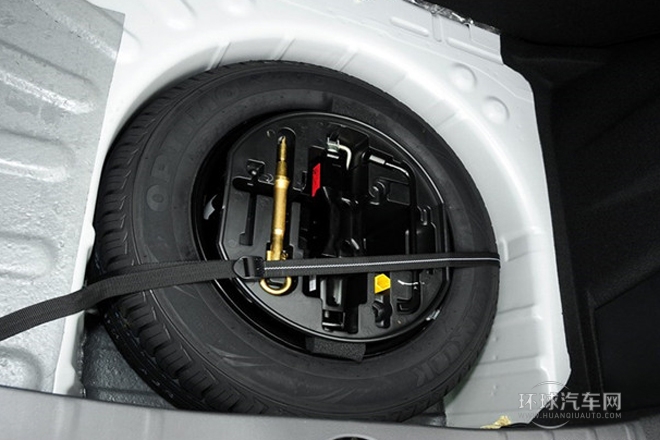 2013款 改款 CROSS 1.6L 自動