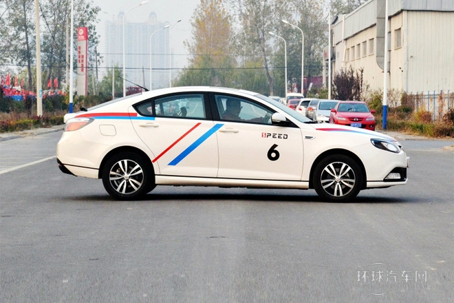 2013款 掀背 1.8L 自動精英版