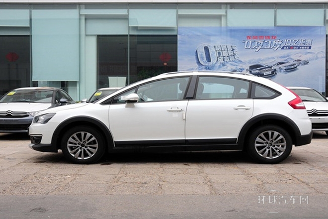 2013款 改款 CROSS 1.6L 自動