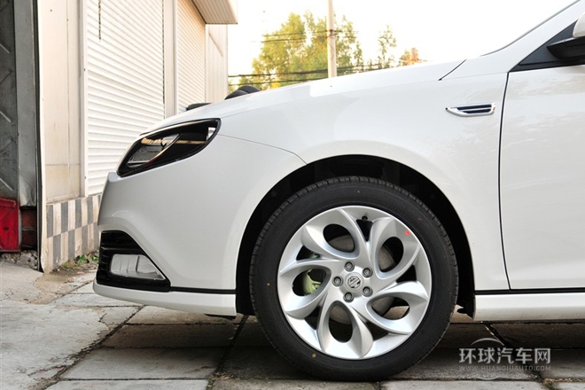 2013款 掀背 1.8T 手動(dòng)GT超值版