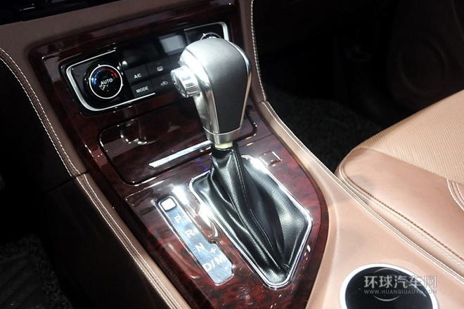 2014款 2.0T 自動尊貴型