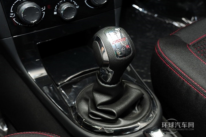 2013款 改款 CROSS 1.6L 手動