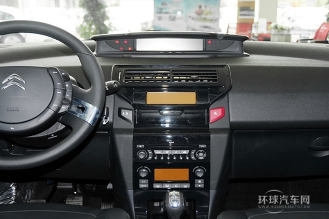 2013款 兩廂 1.6L 手動樂享型