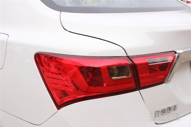 2014款 1.5L 新視界版手動(dòng)時(shí)尚型