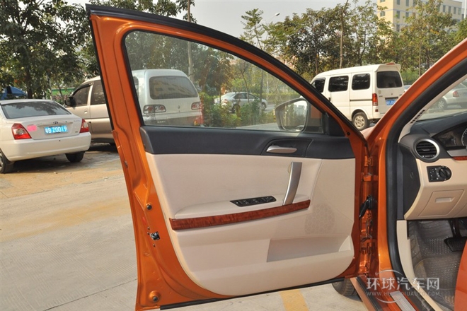 2013款 掀背 1.8T 自動精英版