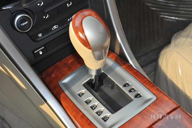 2013款 掀背 1.8T 自動(dòng)精英版