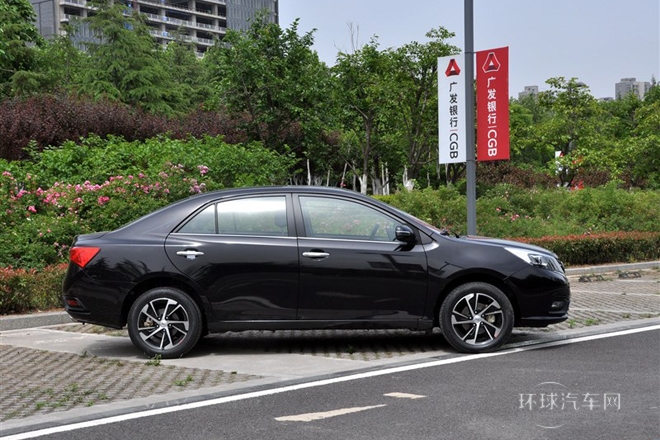 2014款 1.5L 新視界版手動尊貴型