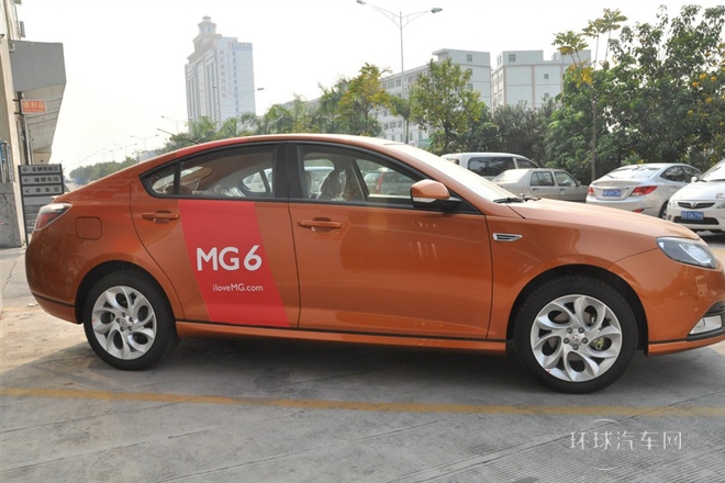 2013款 掀背 1.8T 自動精英版