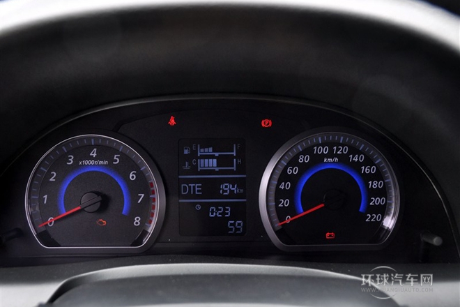 2014款 1.5L 新視界版手動(dòng)尊貴型