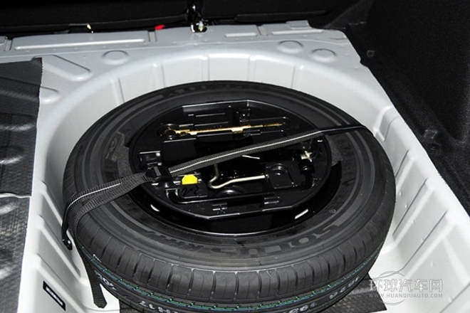 2013款 三廂 2.0L 自動品悅型