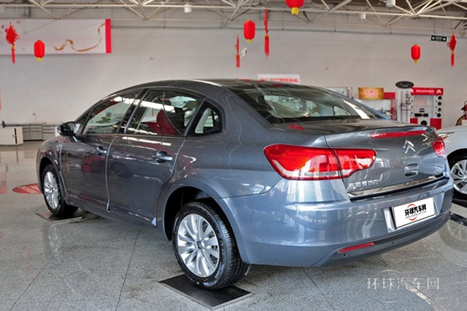 2013款 三廂 2.0L 自動品悅型