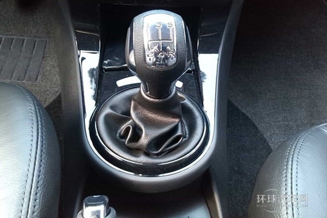 2013款 三廂 1.6L 手動品享型